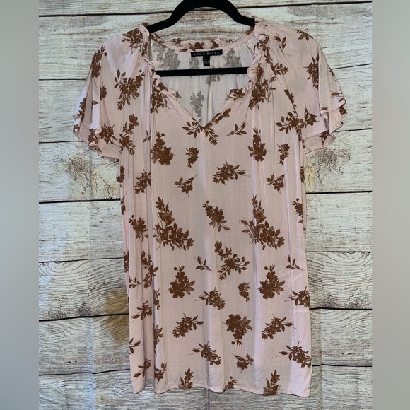 🤎3/$10 Como Black Floral V-Neck Blouse in Pink and Brown Size Large - Picture 3 of 6
